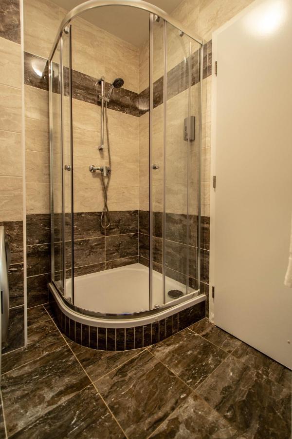 Ruzova By Ruterra Apartment Prag